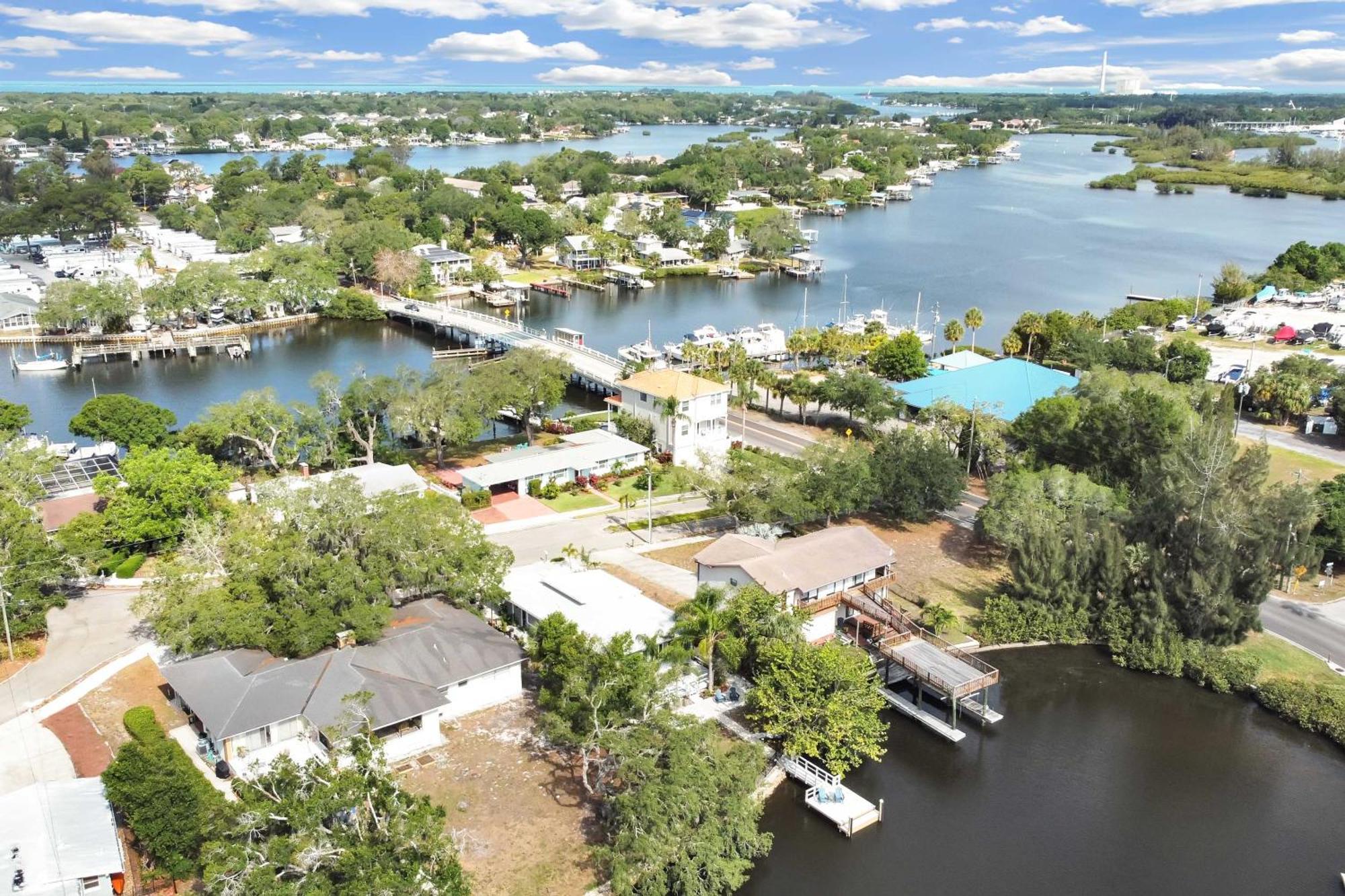 Pet-Friendly Waterfront Home - 2 Mi To Beach! Tarpon Springs Buitenkant foto